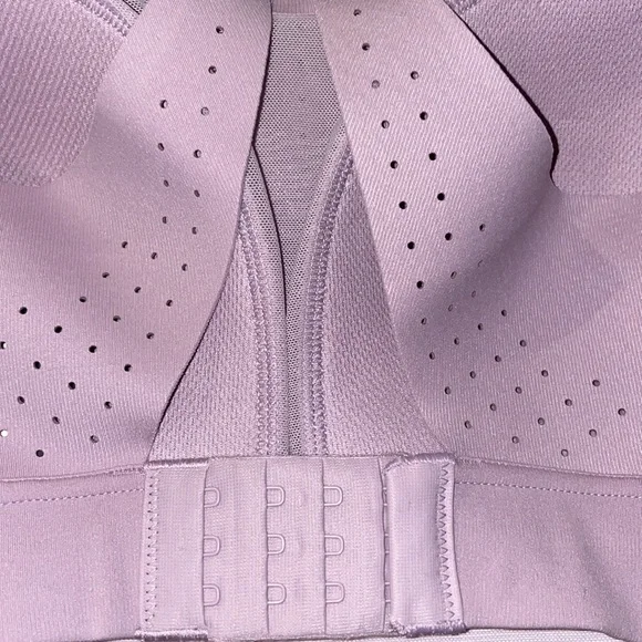 Under Armour sports bras - Picture 5 of 5